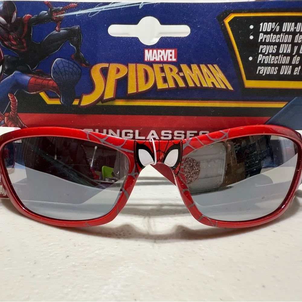 Marvel Spider-Man Red and Blue Sunglasses